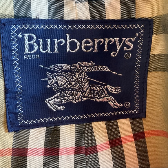 Vintage Burberry Khaki Men’s Trench Coat - Picture 6 of 16